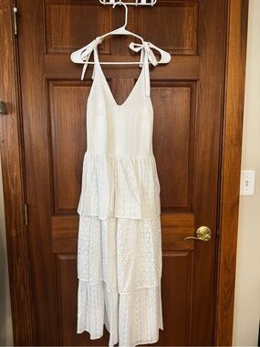 En Saison White Tie-Shoulder Tiered Maxi Dress
